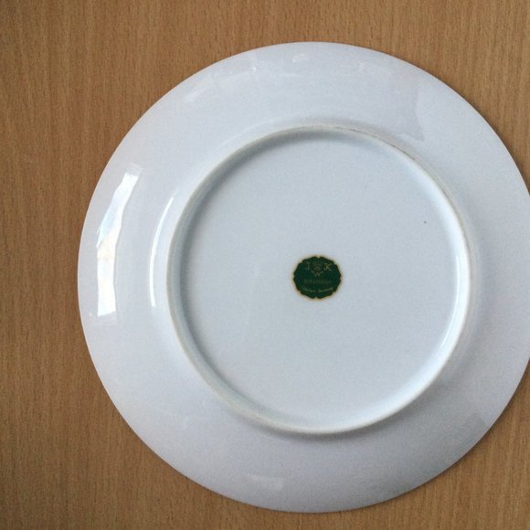 Vintage JWK Bavaria plate west Germany winter scene good condition gold rim - Picture 2 of 2